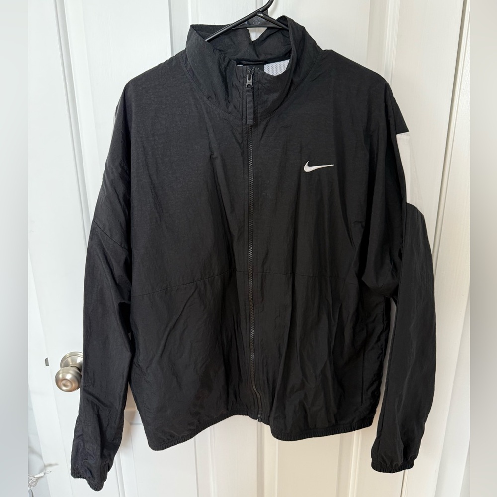Nike Unisex wind breaker